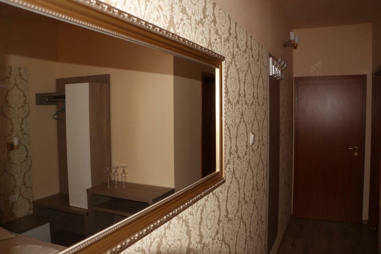 Hotel Caras Oravita Dış mekan fotoğraf