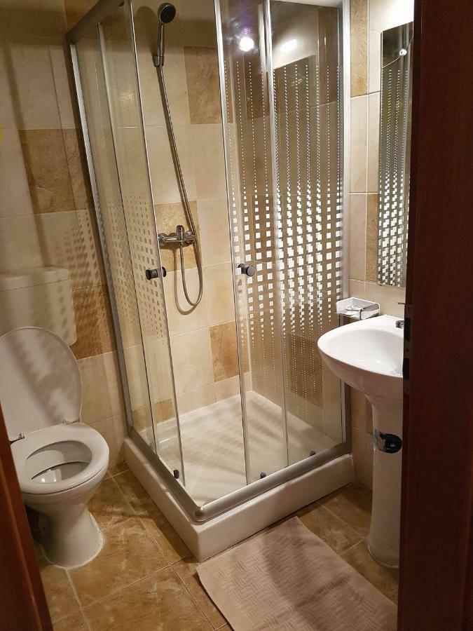Hotel Caras Oravita Dış mekan fotoğraf