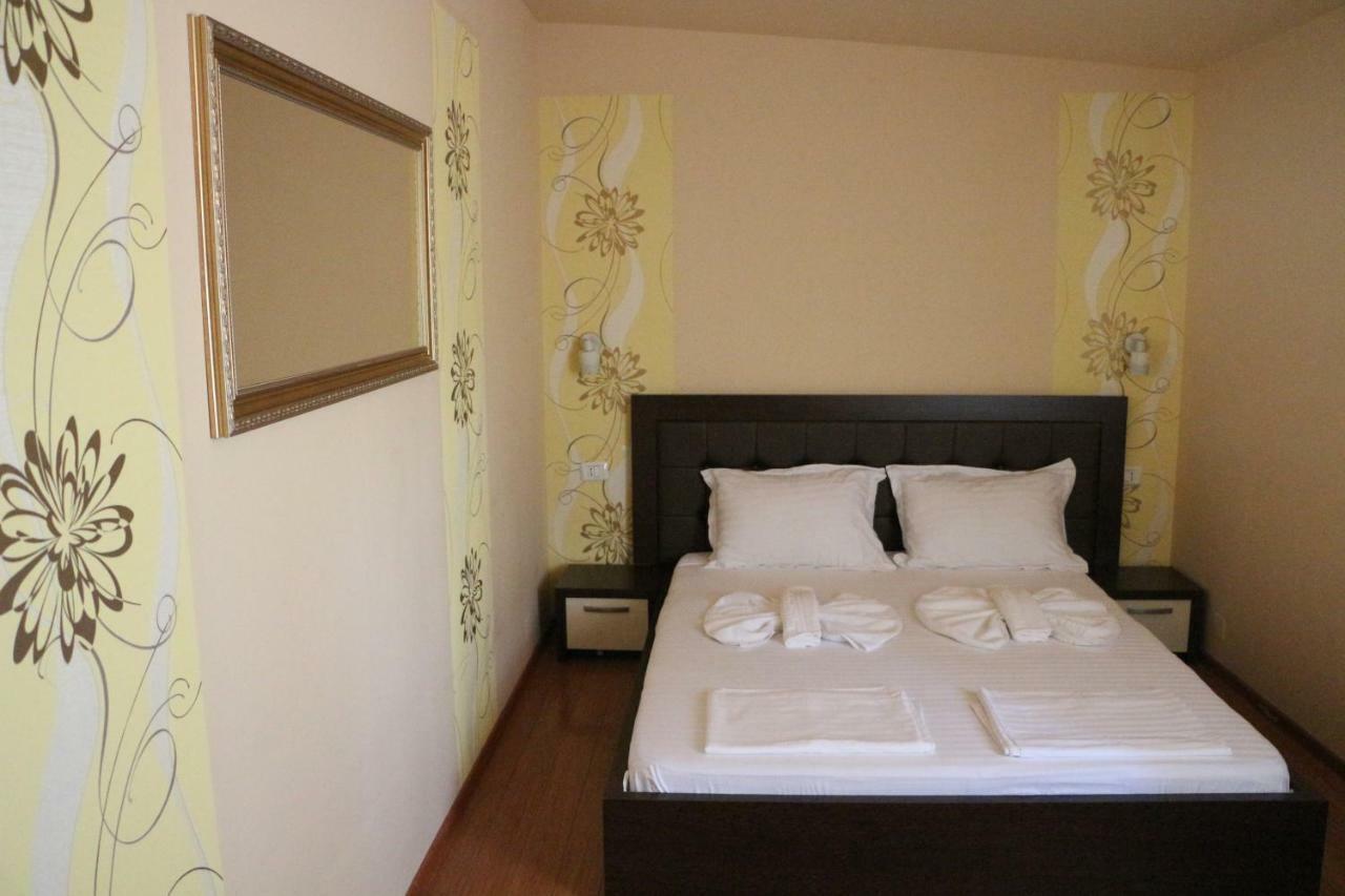 Hotel Caras Oravita Dış mekan fotoğraf